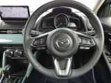 ステアリングヒーターが装備されています。寒い時期に快適な運転をサポートする機能です。