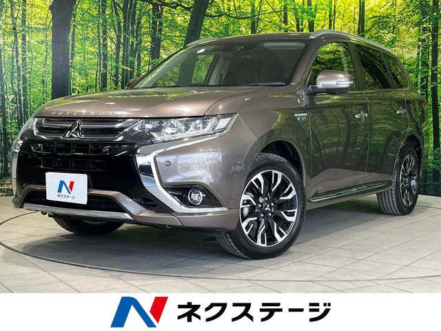 アウトランダーPHEV 2.0 G ナビパッケージ 4WD 