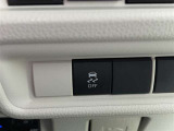 【横滑り防止機能】 車両走行安定補助システム搭載  車が横滑りしそうになった際に、横滑りを防ぐ安全装備が付いています。