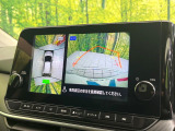 【アラウンドビューモニター】専用のカメラにより、上から見下ろしたような視点で360度クルマの周囲を確認することができます☆死角部分も確認しやすく、狭い場所での切り返しや駐車もスムーズに行えます。