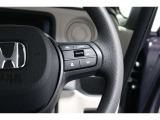 Hondaセンシングの機能のひとつ、アダプティブクルーズコントロール付!アクセルから足を離しても設定したスピードと前車との車間を保ち走行してくれます!車線維持もアシスト☆高速道路で疲労軽減ですね☆