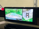 【マルチアラウンドモニター】専用のカメラにより、上から見下ろしたような視点で360度クルマの周囲を確認することができます☆死角部分も確認しやすく、狭い場所での切り返しや駐車もスムーズに行えます。