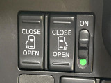 【両側パワースライドドア】スマートキーや運転席のスイッチで後席両側スライドドアの開閉が可能♪電動だから力を入れてドアを開ける必要が無く、小さなお子様でも簡単に開け閉めでき快適です♪