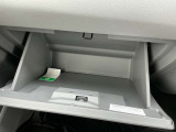 グローブボックスも収納しやすさ◎