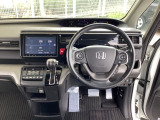 ドライブの必需品。見やすい・使いやすいHonda純正のメモリーナビを搭載しています。