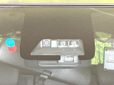 【トヨタセーフティセンス】走行中に前方の車両等を認識し、衝突しそうな時は警報とブレーキで衝突回避と被害軽減をアシスト。より安全にドライブをお楽しみいただけます。