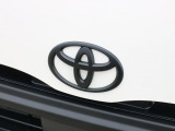 TOYOTAエンブレム艶無しブラックペイント済み!!
