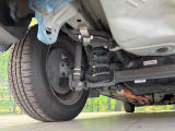 お車を安心してお乗りいただく為には、足回りの定期点検が欠かせません。サービスサポート(有償保証)では無料点検もご提供しており、安心のカーライフをお過ごしいただけるサポート体制が整っています。