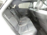 ゆとりある広々とした車内空間は、ドライブを始め買い物やレジャーなど、幅広く活躍します。一人でもみんなとでもお出かけを楽しみましょう!