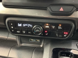 フロント両席にはシートヒーターが付いています!寒い日に便利な装備ですね。