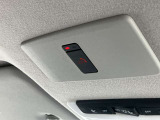 SOSコールボタンを装備しています。事故やあおり運転に遭った時など、オペレーターへ直接通話できて救援要請が出来ます。