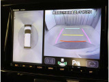 バックガイドモニターで、後方を確認しながら安心して駐車することができます。運転初心者も熟練者も必須の機能ですよ!