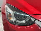 LEDヘッドライトは、点灯の瞬間から最大光量を発揮し、突然暗くなるトンネルなどでの安定感を高めます。