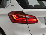 BMW伝統のL字型テールライト