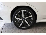 純正アルミホイール【タイヤサイズ225/45R18】