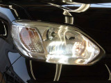 少ない消費電力でクリアな視界を確保するLEDヘッドライトです!