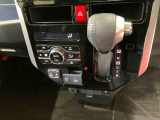納車前にはプロのメカニックが、各部の点検を行います。ディーラーにしか出来ない品質、そしてサービスできっと満足していただけると思います!