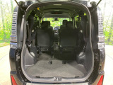 普段のお買い物や通勤、送迎等に十分な荷室スペースを確保しております。サードシートを倒すと、大きな荷物の積載も可能です♪