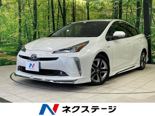 トヨタ プリウス 