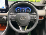 【ステアリングスイッチ】運転中、前方から目線をそらすことなく、オーディオ等の操作が可能な便利機能!安心&快適なドライブを演出してくれます♪