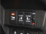 ◆両側電動スライドドア◆狭い駐車場でも乗り降りが楽々♪お子様が隣の車にドアを当ててしまう心配もございません!小さなお子様連れの方もこれで安心。