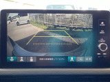 バックモニター付きで、車庫入れやバック時の後方確認をしっかりサポート。モニターに映し出される映像で死角も確認しやすく、狭い場所での駐車や後退時の操作をより安心して行えます。