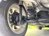 お車を安心してお乗りいただく為には、足回りの定期点検が欠かせません。サービスサポート(有償保証)では無料点検もご提供しており、安心のカーライフをお過ごしいただけるサポート体制が整っています。