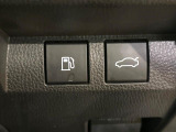【パワーバックドア】スマートキーや運転席のボタンを押すだけでリアゲートが自動で開閉します!荷物を持っている時や、高い位置にあるバックドアを閉める際に便利な機能です♪