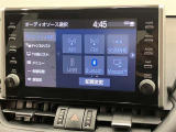 ディスプレイオーディオを装備。スマホとクルマをつなぐことで、これまでのナビに加えて、いろんなサービスが楽しめます。