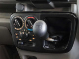 インパネ5速マニュアル車です。