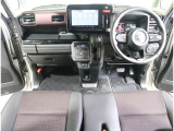 落ち着いたインテリアで天井も足元も広いのでゆったりとお使い頂けます。収納が多いのも嬉しい!