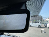 ★デジタルインナーミラー★車両後方カメラの映像をミラーに映すことで、後席に人や荷物があっても見ることができます!