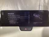ハンドル操作をアシストすることにより車線からの逸脱回避を支援します。