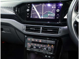 VW純正インフォティメントシステム「DiscoverPro」大変使いやすいタッチパネル型ナビゲーションでETC2.0とバックカメラが付いています。