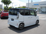 こちらの車両は店頭での現車確認、弊社にご入庫頂ける方限定の販売とさせて頂きます。遠方のお客様には大変申し訳ございませんがご了承をお願い致します。