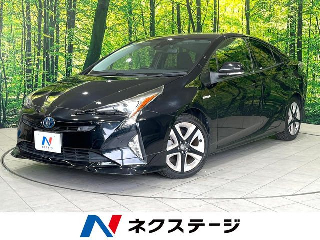 トヨタ プリウス 