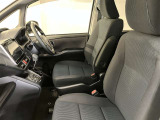 見通しのよいすっきりとした視界で、誰でも運転しやすいです。運転のしやすさは疲れにくさにも繋がりますよ♪