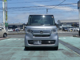 LEDヘッドライト装着車なので、夜間走行も明るく安全な走行をサポートいたします