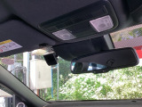 Hondaセンシング搭載!ミリ波レーダーと単眼カメラで、クルマの前方の状況を認識。ブレーキやステアリングの制御技術と協調し、安心・快適な運転や事故回避を支援する先進のシステムです!