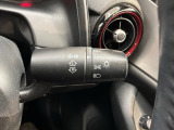 便利なオートライト付です。