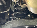 お車を安心してお乗りいただく為には、足回りの定期点検が欠かせません。サービスサポート(有償保証)では無料点検もご提供しており、安心のカーライフをお過ごしいただけるサポート体制が整っています。