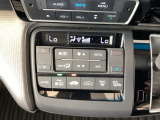 オートエアコンで、毎日のドライブを快適に。温度、風量を自動で調整し、理想的な車内環境を提供します。プラズマクラスター技術搭載の、フルオートエアコン。空気の浄化や脱臭に効果があります。
