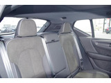 2024年モデル 弊社ワンオーナー下取り車 クリスタルホワイトパール/チャコール・スウェードテキスタイル シングルモーター