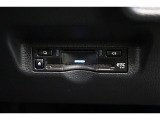 スッキリ装着されたビルトインタイプのETC!高速道路走行の料金所をノンストップで通過できます。※ ETCカードのお申し込みも当社にお任せ下さい!