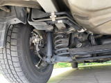 お車を安心してお乗りいただく為には、足回りの定期点検が欠かせません。サービスサポート(有償保証)では無料点検もご提供しており、安心のカーライフをお過ごしいただけるサポート体制が整っています。