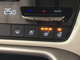 シートヒーターが付いています!寒い日に便利な装備ですね。