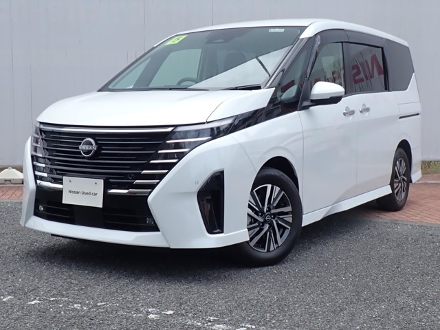 セレナ 1.4 e-POWER ハイウェイスターV 