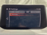 Bluetoothに接続することで、スマートフォンに入っている音楽アプリを車内で楽しめたり、通話が出来ます♪