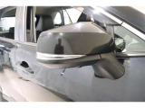 ■対向車からの視認性も良く安心してお乗りいただけるウィンカー付ドアミラー!