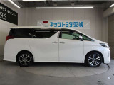 荷物をたっぷり載せて広々ドライビング♪夏でも冬でも、アウトドアやショッピングを思い切り楽しみましょう!